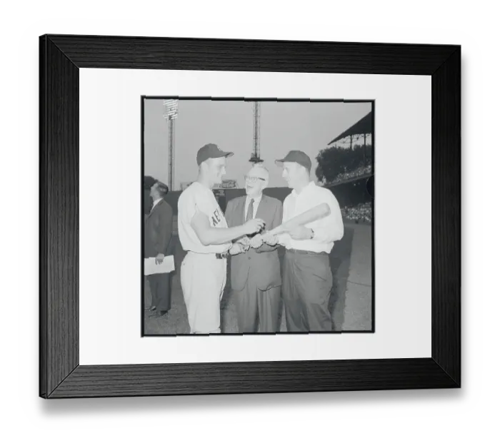 Framed Print : Roger Maris Giving Batting Advice Framed Print : Roger Maris Giving Batting Advice