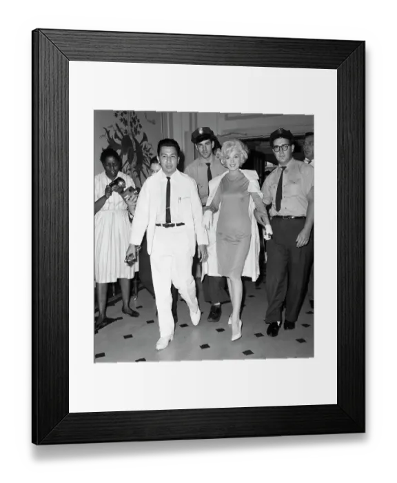 Framed Print : Marilyn Monroe Leaves Hospital Framed Print : Marilyn Monroe Leaves Hospital