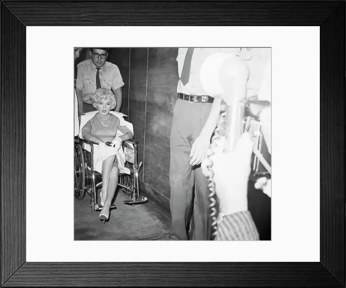 Framed Print : Marilyn Monroe Leaves Hospital Framed Print : Marilyn Monroe Leaves Hospital
