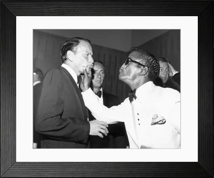 Framed Print : Sammy Davis Jr. Pals Around with Frank Sinatra Framed Print : Sammy Davis Jr. Pals Around with Frank Sinatra