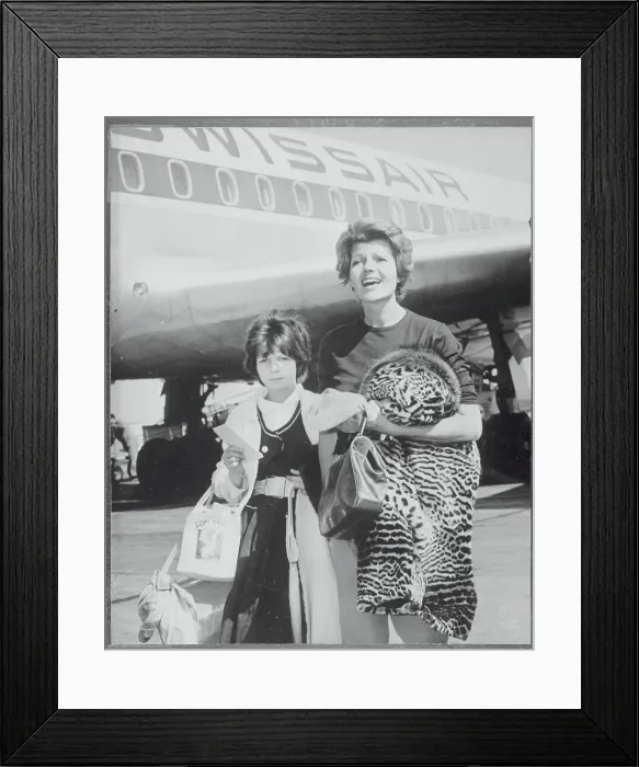 Framed Print : Rita Hayworth and Yasmin Khan Arriving Framed Print : Rita Hayworth and Yasmin Khan Arriving