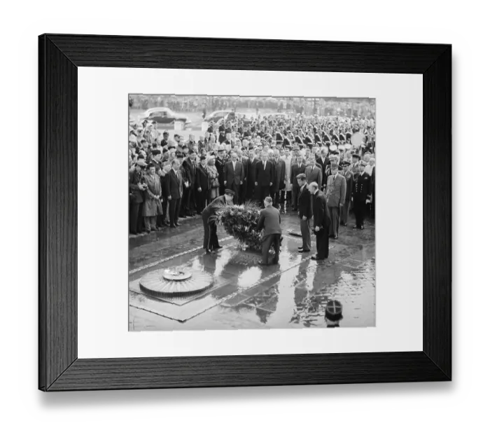 Framed Print : Ceremony at Tomb of the Unknown Soldier Framed Print : Ceremony at Tomb of the Unknown Soldier