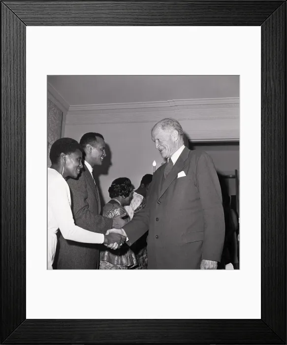 Framed Print : Miriam Makeba And Harry Belafonte Framed Print : Miriam Makeba And Harry Belafonte