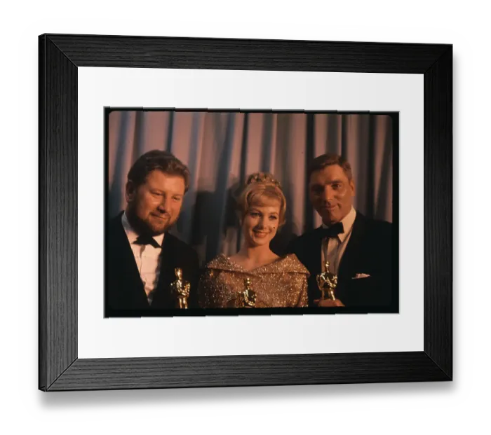 Framed Print : Peter Ustinov, Shirley Jones and Burt Lancaster