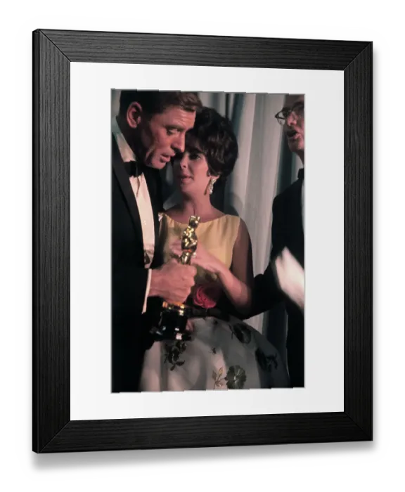 Framed Print : Liz Taylor Speaking with Burt Lancaster Framed Print : Liz Taylor Speaking with Burt Lancaster