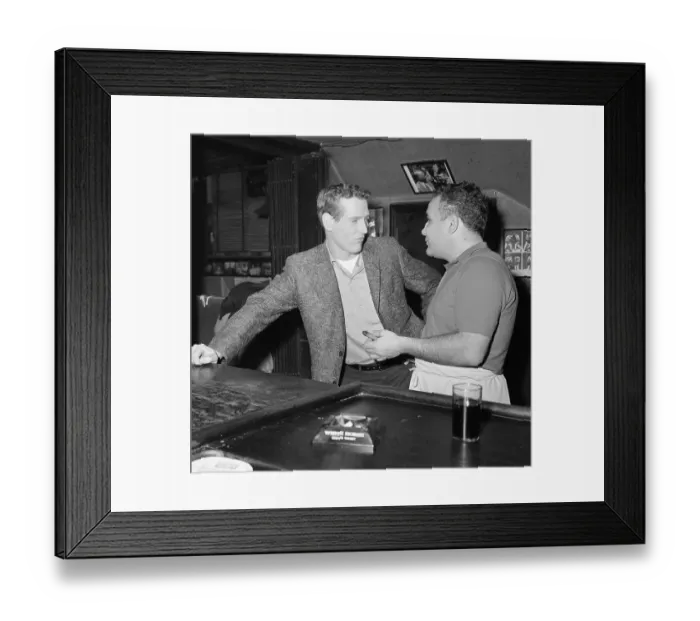 Framed Print : Jake LaMotta Speaking With Paul Newman Framed Print : Jake LaMotta Speaking With Paul Newman