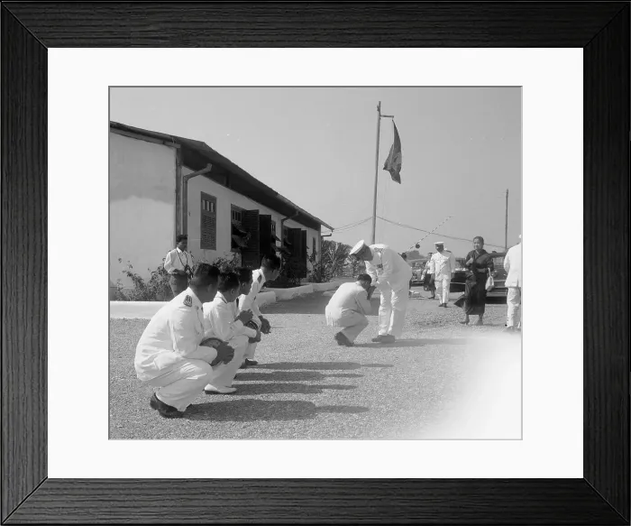 Framed Print : Laotian Ministers Saying Goodbye to King Vatthana Framed Print : Laotian Ministers Saying Goodbye to King Vatthana