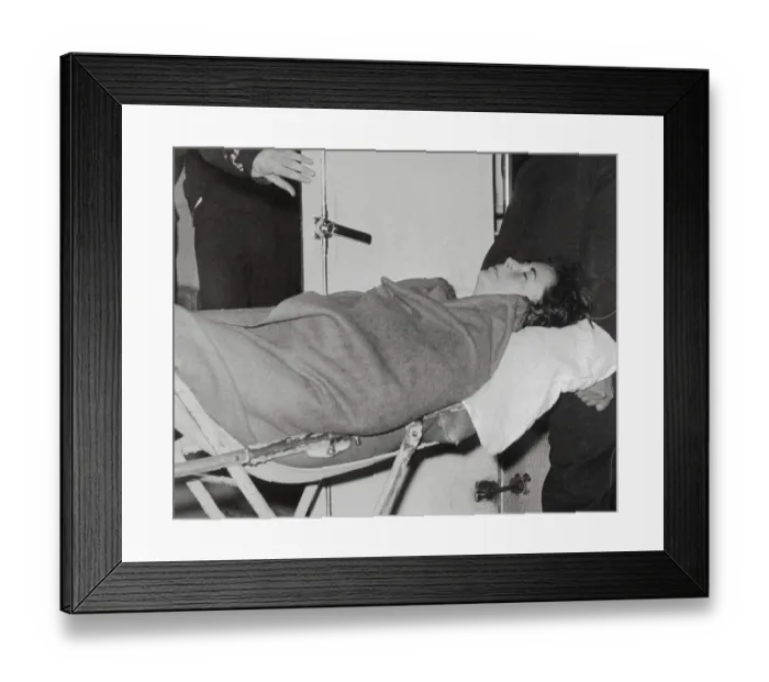 Framed Print : Elizabeth Taylor Wrapped in Blanket En Route to Hospital Framed Print : Elizabeth Taylor Wrapped in Blanket En Route to Hospital