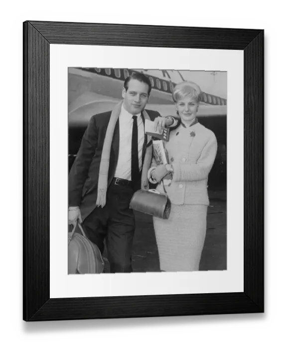 Framed Print : Paul Newman and Wife Joanne Woodward at Airport Framed Print : Paul Newman and Wife Joanne Woodward at Airport
