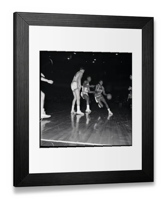 Framed Print : Oscar Robertson in Basketball Action Framed Print : Oscar Robertson in Basketball Action