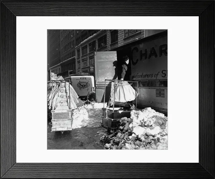 Framed Print : Snowstorms Halt New York City Framed Print : Snowstorms Halt New York City