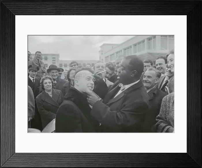 Framed Print : Jazz Great Louis Armstrong with His Fans Framed Print : Jazz Great Louis Armstrong with His Fans