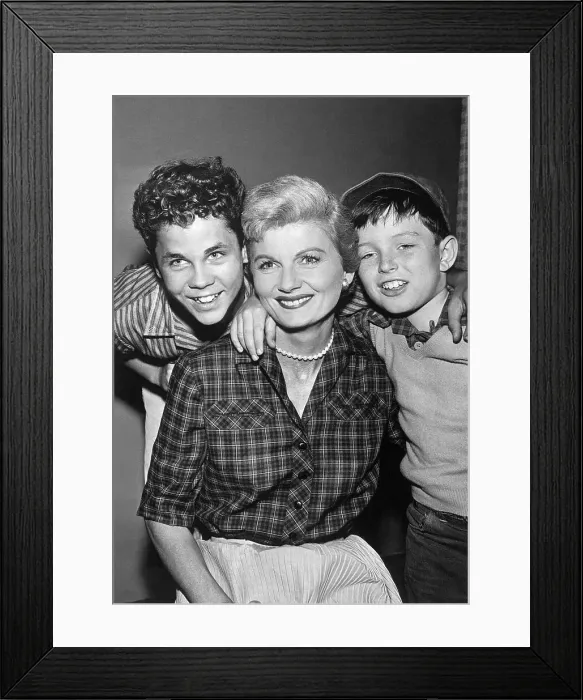 Framed Print : Tony Dow, Barbara Billingsley, and Jerry Mathers Framed Print : Tony Dow, Barbara Billingsley, and Jerry Mathers