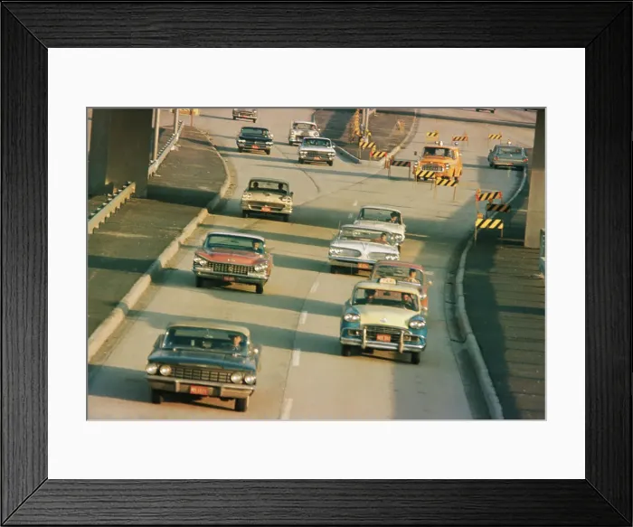Framed Print : View Along a Parkway in Chicago Framed Print : View Along a Parkway in Chicago
