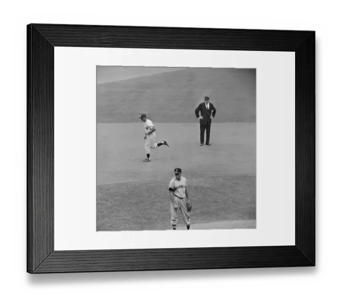 Framed Print : Roger Maris Running Bases Framed Print : Roger Maris Running Bases