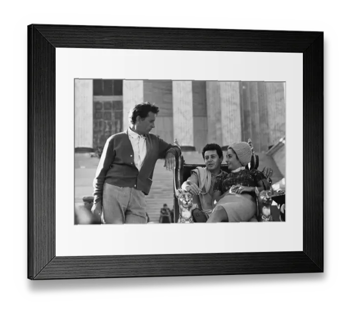 Framed Print : Elizabeth Taylor with Burton and Fisher Framed Print : Elizabeth Taylor with Burton and Fisher