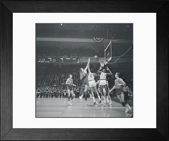 Framed Print : Knicks and Detroit at the Garden Framed Print : Knicks and Detroit at the Garden