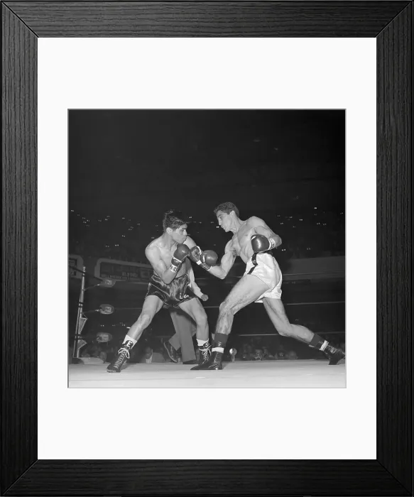 Framed Print : Eloy Sanchez and Eder Jofre Boxing Framed Print : Eloy Sanchez and Eder Jofre Boxing
