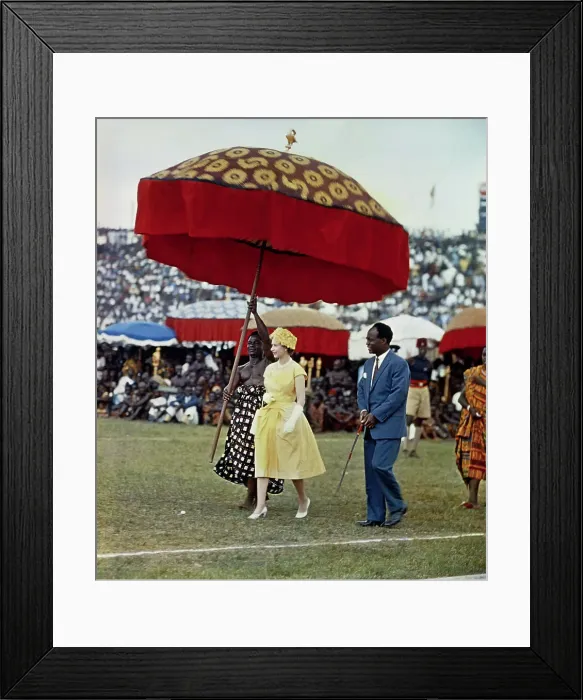 Framed Print : Queen Elizabeth II Visiting Ghana Framed Print : Queen Elizabeth II Visiting Ghana