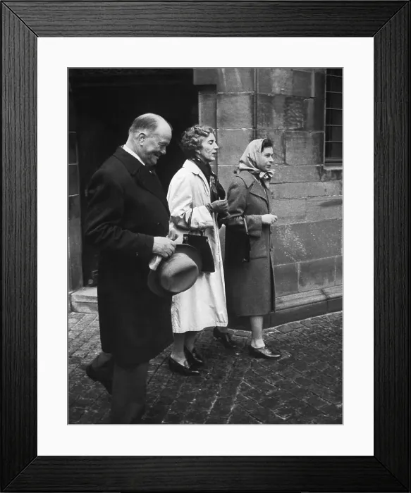 Framed Print : Queen Elizabeth with Friends