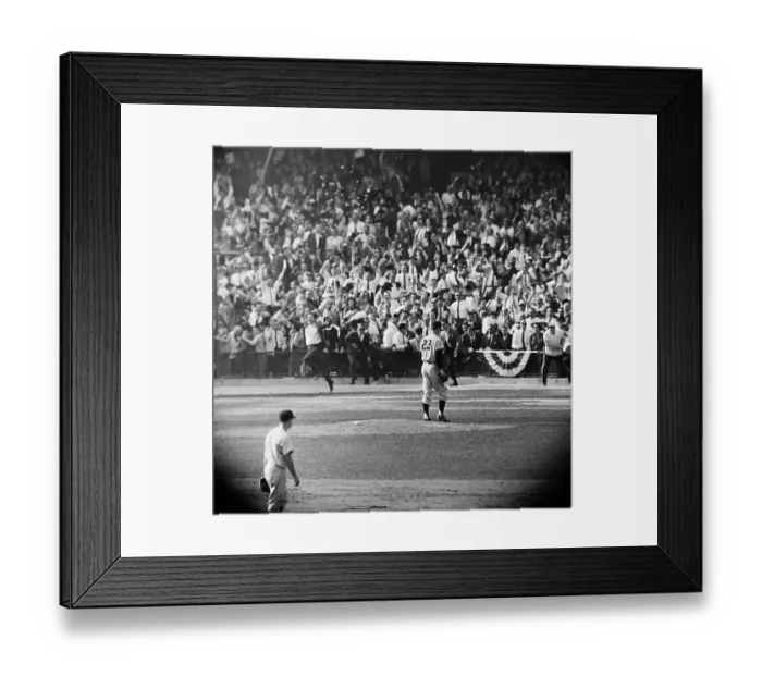 Framed Print : Yankee Pitcher Leaves Field; Fans Enter Framed Print : Yankee Pitcher Leaves Field; Fans Enter