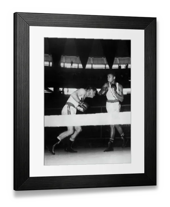 Framed Print : Muhammad Ali Boxing Antony Madigan Framed Print : Muhammad Ali Boxing Antony Madigan