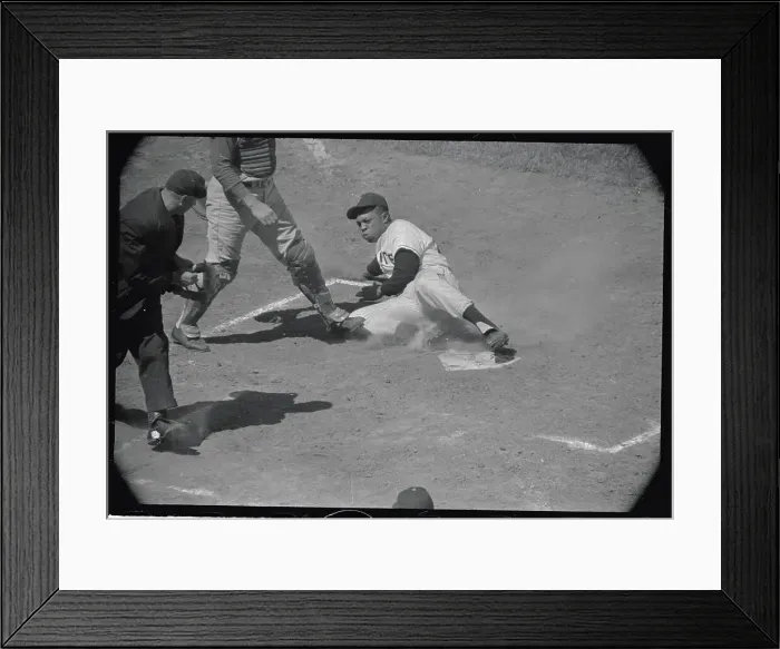 Framed Print : Willie Mays Sliding into Base Framed Print : Willie Mays Sliding into Base