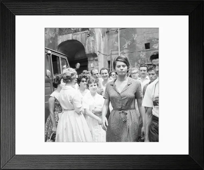 Framed Print : Sophia Loren on Set of La Ciociara Framed Print : Sophia Loren on Set of La Ciociara