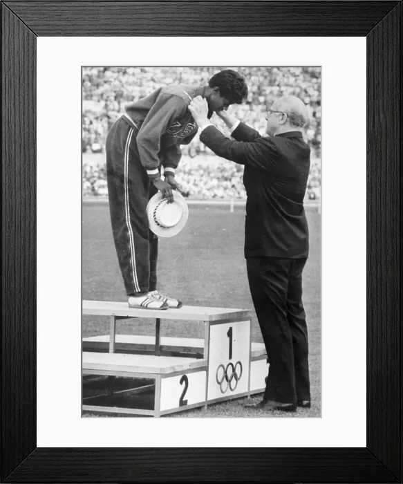 Framed Print : Avery Brundage Awarding Wilma Rudolph with Medal