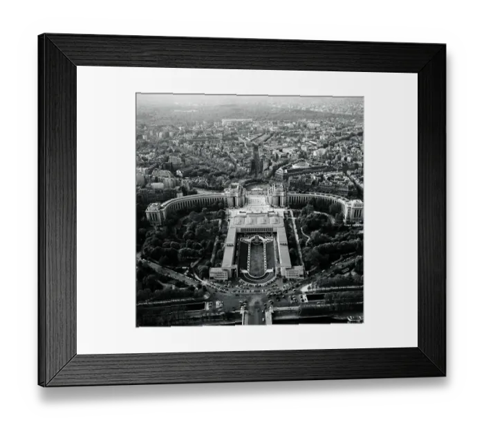 Framed Print : View of the Palais De Chaillot Framed Print : View of the Palais De Chaillot