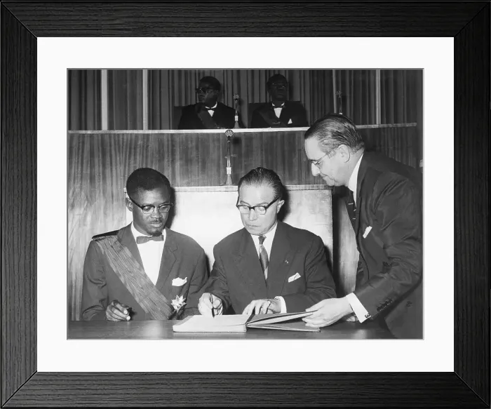 Framed Print : Prime Minister Lumumba and Premier Eyskens Signing Act of Independence Framed Print : Prime Minister Lumumba and Premier Eyskens Signing Act of Independence
