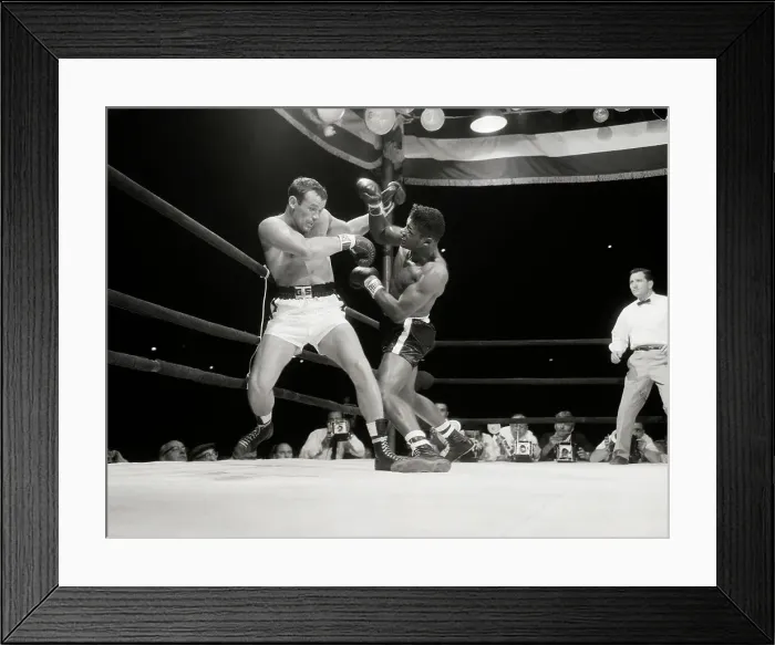 Framed Print : Boxing Heavyweight Title Bout Framed Print : Boxing Heavyweight Title Bout
