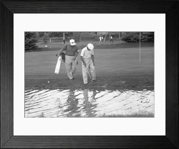 Framed Print : Ben Hogan, who was in contention all the way in seeking his 5th US Open title Framed Print : Ben Hogan, who was in contention all the way in seeking his 5th US Open title