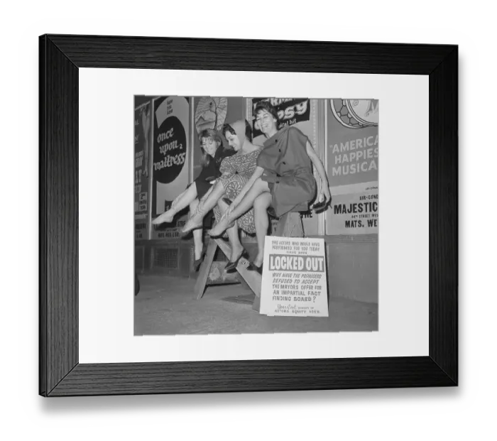 Framed Print : Valerie Harper with Colleagues Framed Print : Valerie Harper with Colleagues