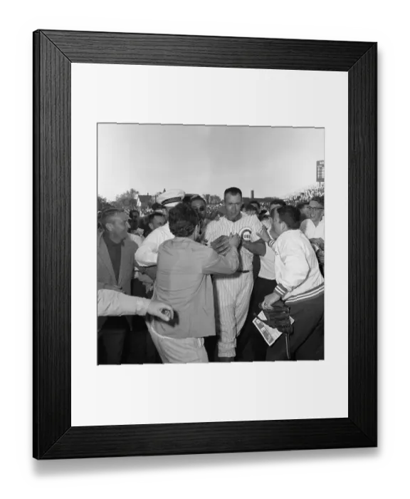Framed Print : Don Cardwell and Cubs Fans Framed Print : Don Cardwell and Cubs Fans