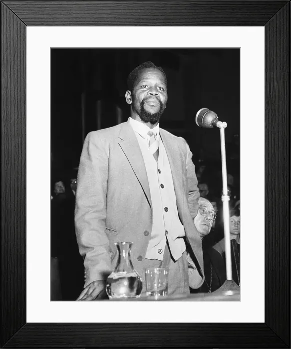 Framed Print : Portrait of Oliver Tambo Speaking, 1960 Framed Print : Portrait of Oliver Tambo Speaking, 1960