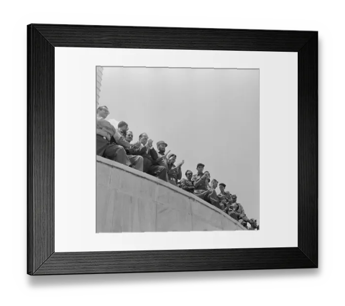 Framed Print : Fidel Castro and Cabinet Members Applauding Framed Print : Fidel Castro and Cabinet Members Applauding