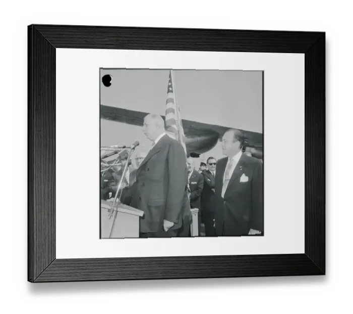 Framed Print : Charles de Gaulle Giving a Speech Framed Print : Charles de Gaulle Giving a Speech