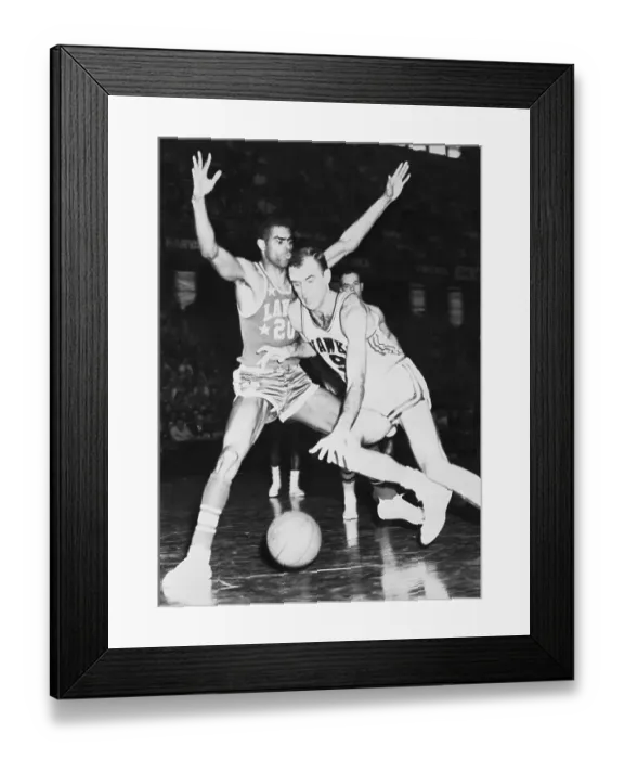 Framed Print : Basketball Favorites Tom Hawkins and Bob Petitt in Action