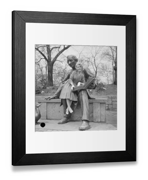 Framed Print : Sandra Dee Posing on Statue Framed Print : Sandra Dee Posing on Statue