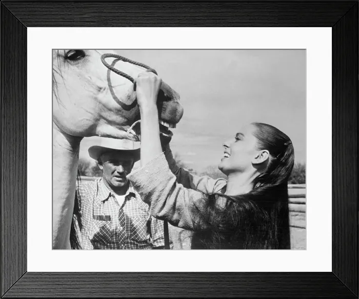 Framed Print : Audrey Hepburn with Horse on Set of The Unforgiven Framed Print : Audrey Hepburn with Horse on Set of The Unforgiven