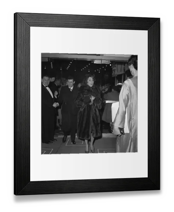 Framed Print : Elizabeth Taylor and Eddie Fisher Arriving to Theater