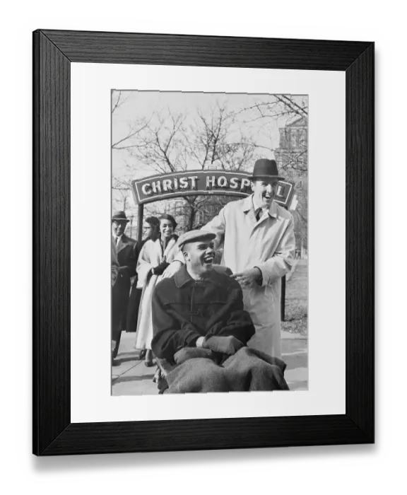 Framed Print : Maurice Stokes and Jack Twyman Leaving Hospital Framed Print : Maurice Stokes and Jack Twyman Leaving Hospital