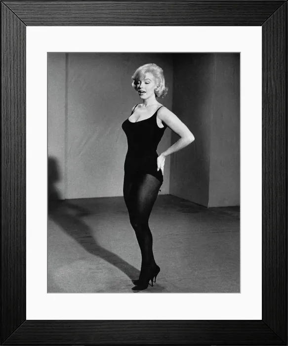 Framed Print : Marilyn Monroe Posing with Her Hands on Her Hips Framed Print : Marilyn Monroe Posing with Her Hands on Her Hips