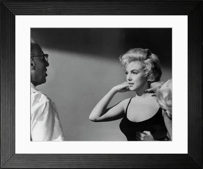 Framed Print : Marilyn Monroe and George Cukor Framed Print : Marilyn Monroe and George Cukor