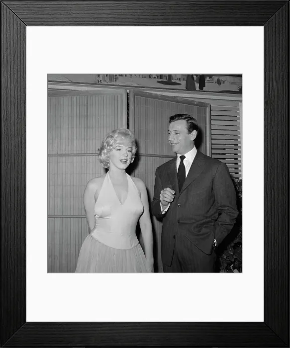 Framed Print : Marilyn at Cocktail Party Framed Print : Marilyn at Cocktail Party