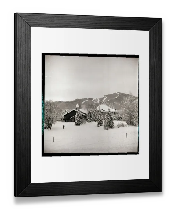 Framed Print : Wintry Mountain Slandscape Photo Framed Print : Wintry Mountain Slandscape Photo
