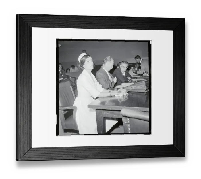 Framed Print : Marlon Brando and Anna Kashfi at Custody Hearing Framed Print : Marlon Brando and Anna Kashfi at Custody Hearing