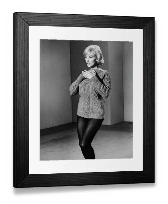 Framed Print : Marilyn Monroe with Her Hands Crisscrossed