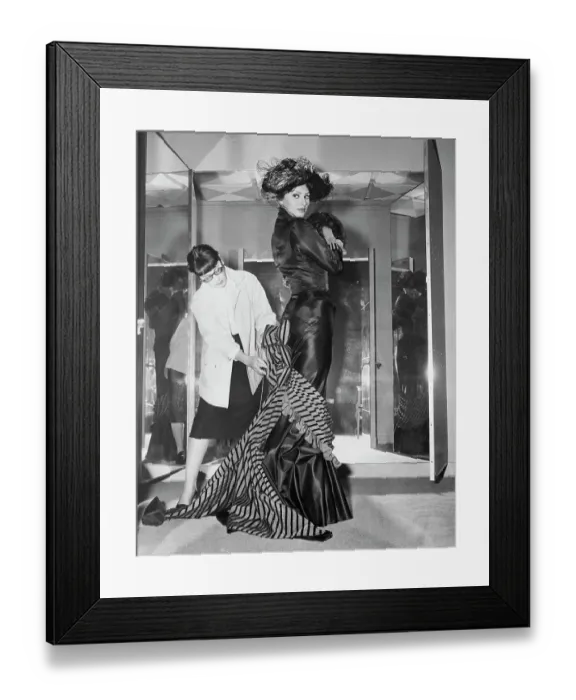 Framed Print : Edith Head Tailors Sophia Loren'S Dress Framed Print : Edith Head Tailors Sophia Loren'S Dress